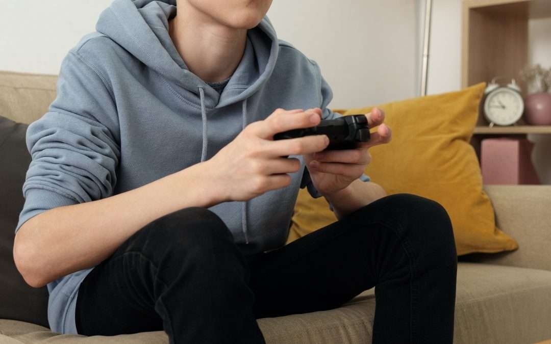 Game on! Beat cyberbullies!