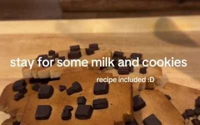 @531cakestudio milk n cookies 4 u  #baking #cookies #minecraft #cakedecorating #…