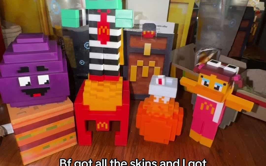 @halie.haze_ #minecraft #minecraftmcdonalds #hamburglar #grimmace  …