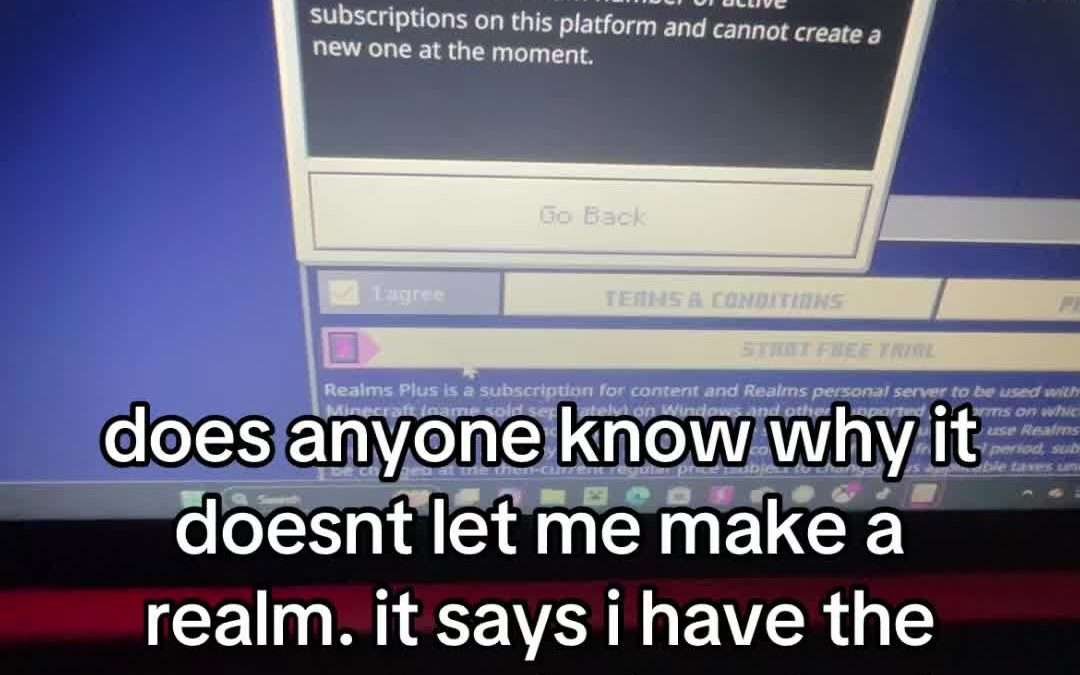 @soph.._..playz help!#fyp #kinecraft #minecraft #realm  …